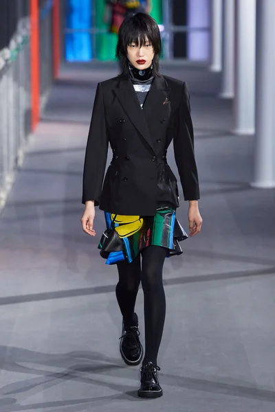 Look 45